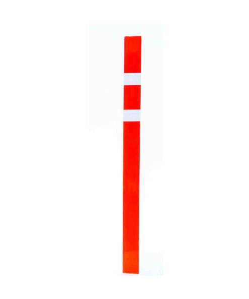Pilona  roja con bandas en blanco reflectante para fijar en hormigon