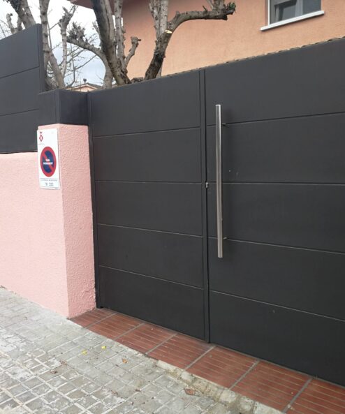 Puertas de garaje batientes o oscilantes