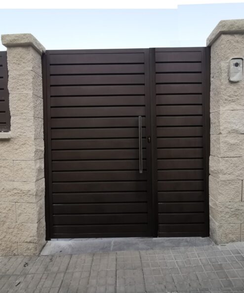 Puerta peatonal exterior  modelo CHP conjunto